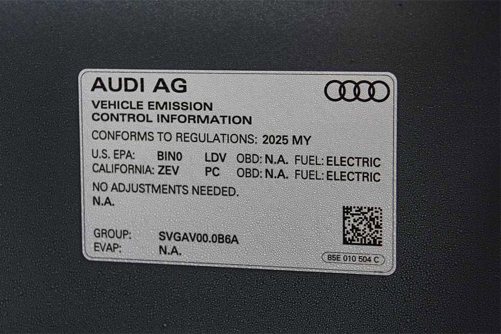 Used 2025 Audi Q6 e-tron Premium w/ Convenience Package image 27
