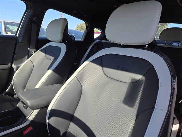 New 2025 Kia K4 GT-Line image 11