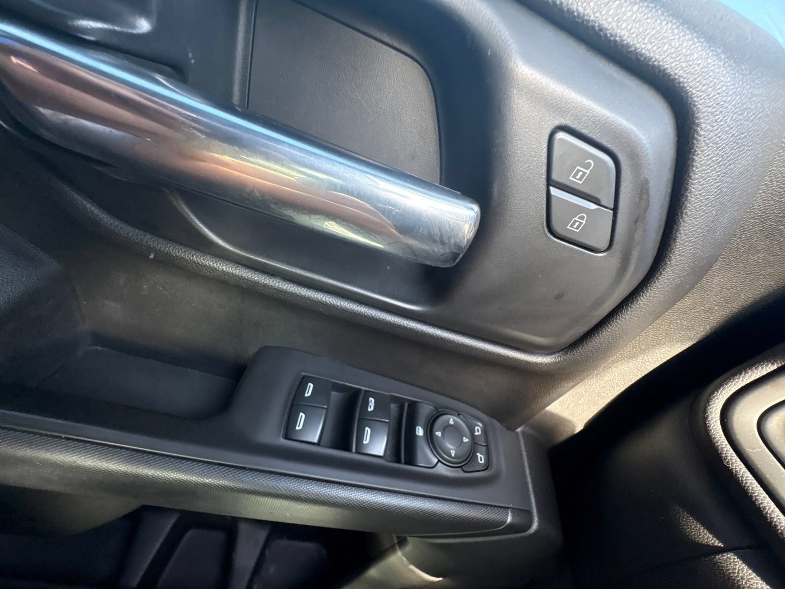 Used 2020 Chevrolet Silverado 1500 Custom w/ Rally Edition RWD image 19