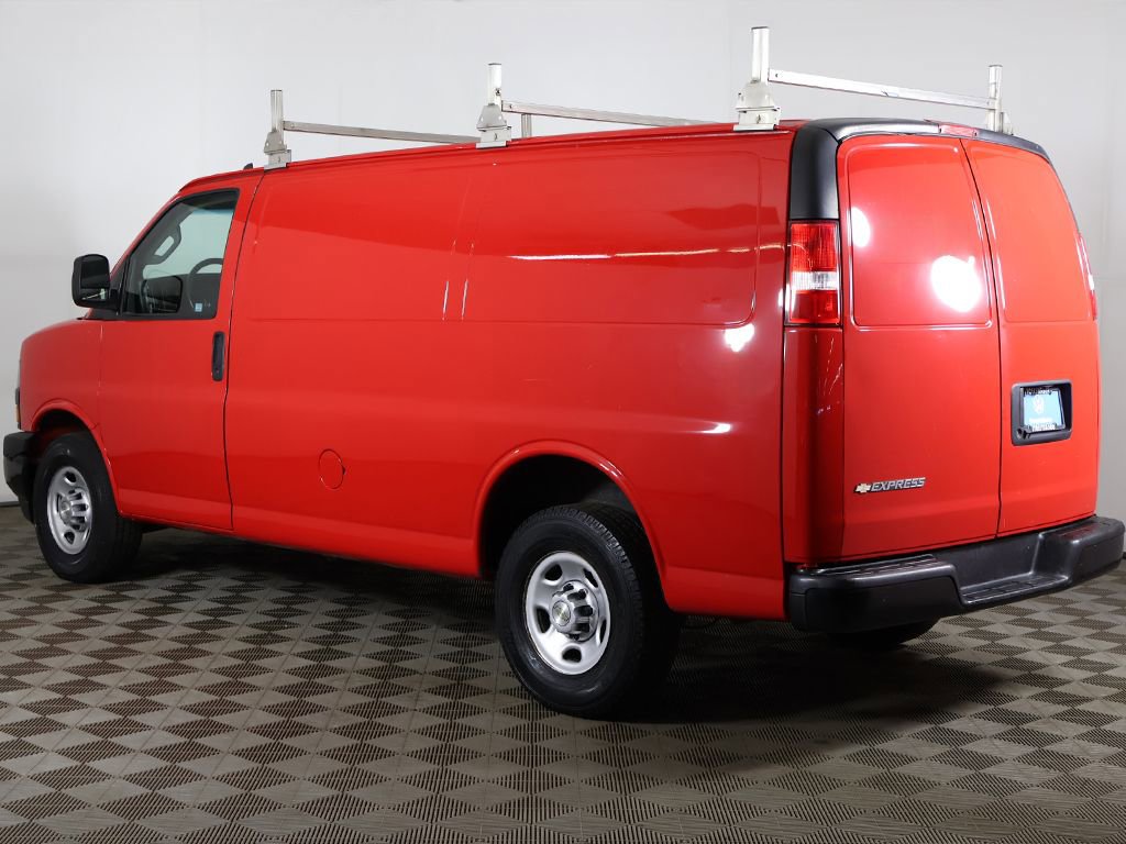 Used 2021 Chevrolet Express 3500 w/ Driver Convenience Package image 6