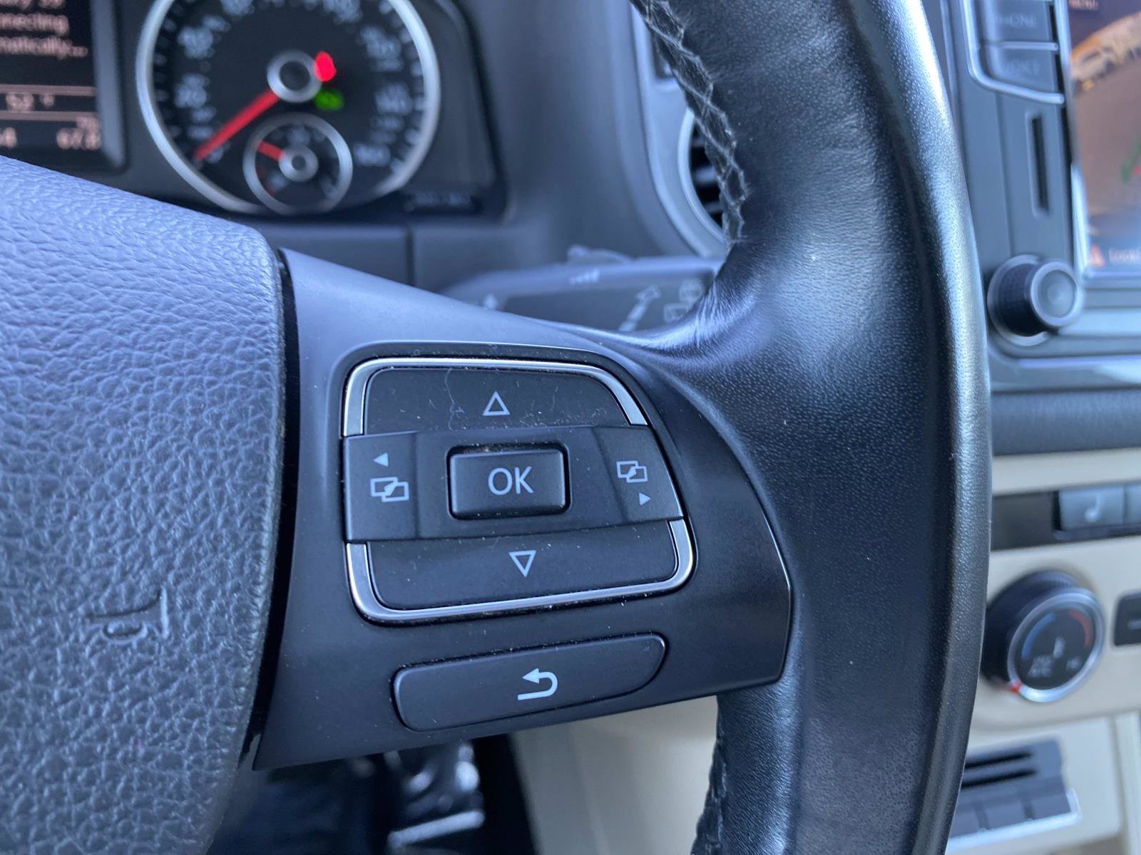 Used 2017 Volkswagen Tiguan Wolfsburg Edition image 18