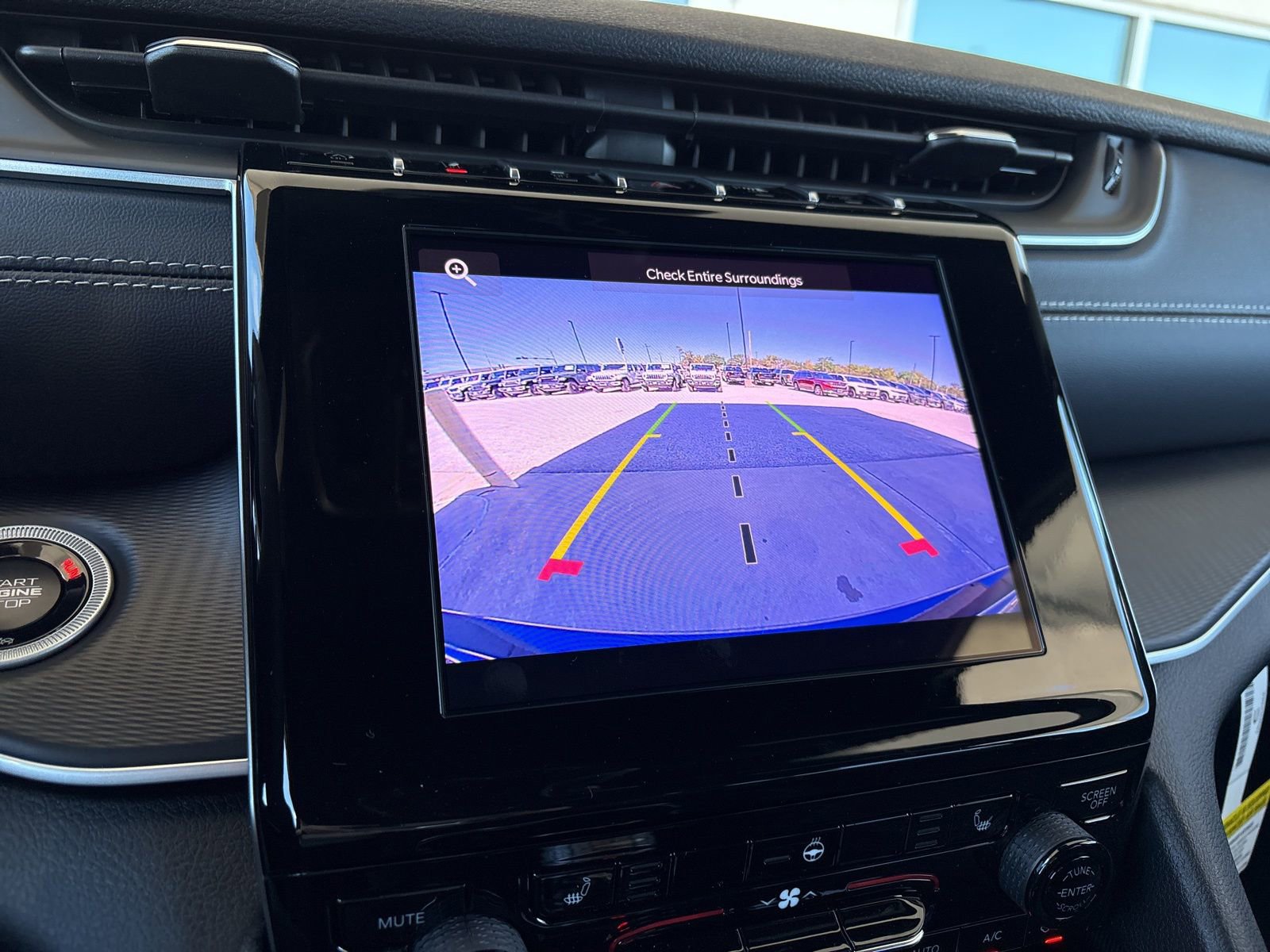 New 2025 Jeep Grand Cherokee Altitude image 18