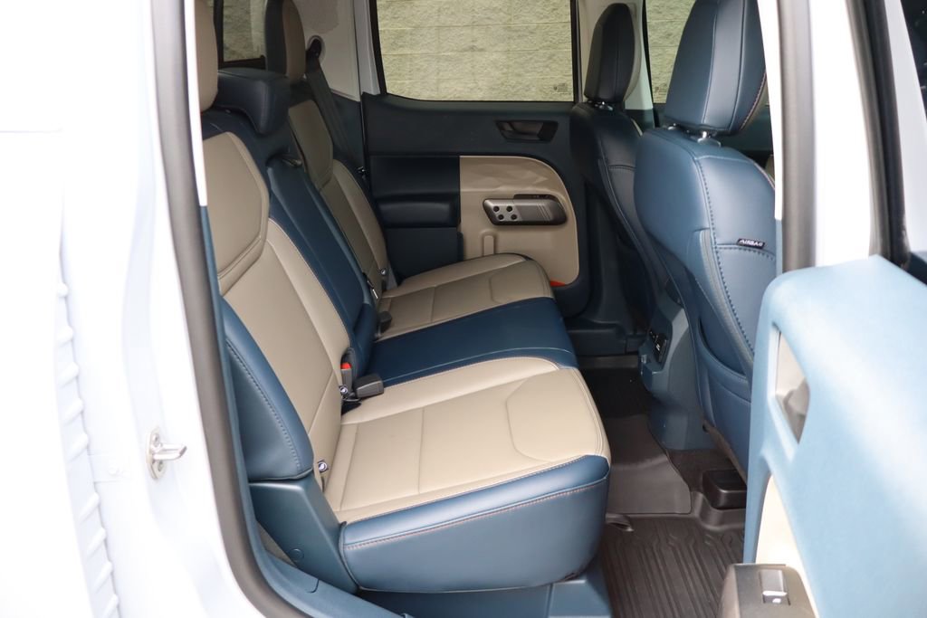 Used 2025 Ford Maverick Lariat image 30