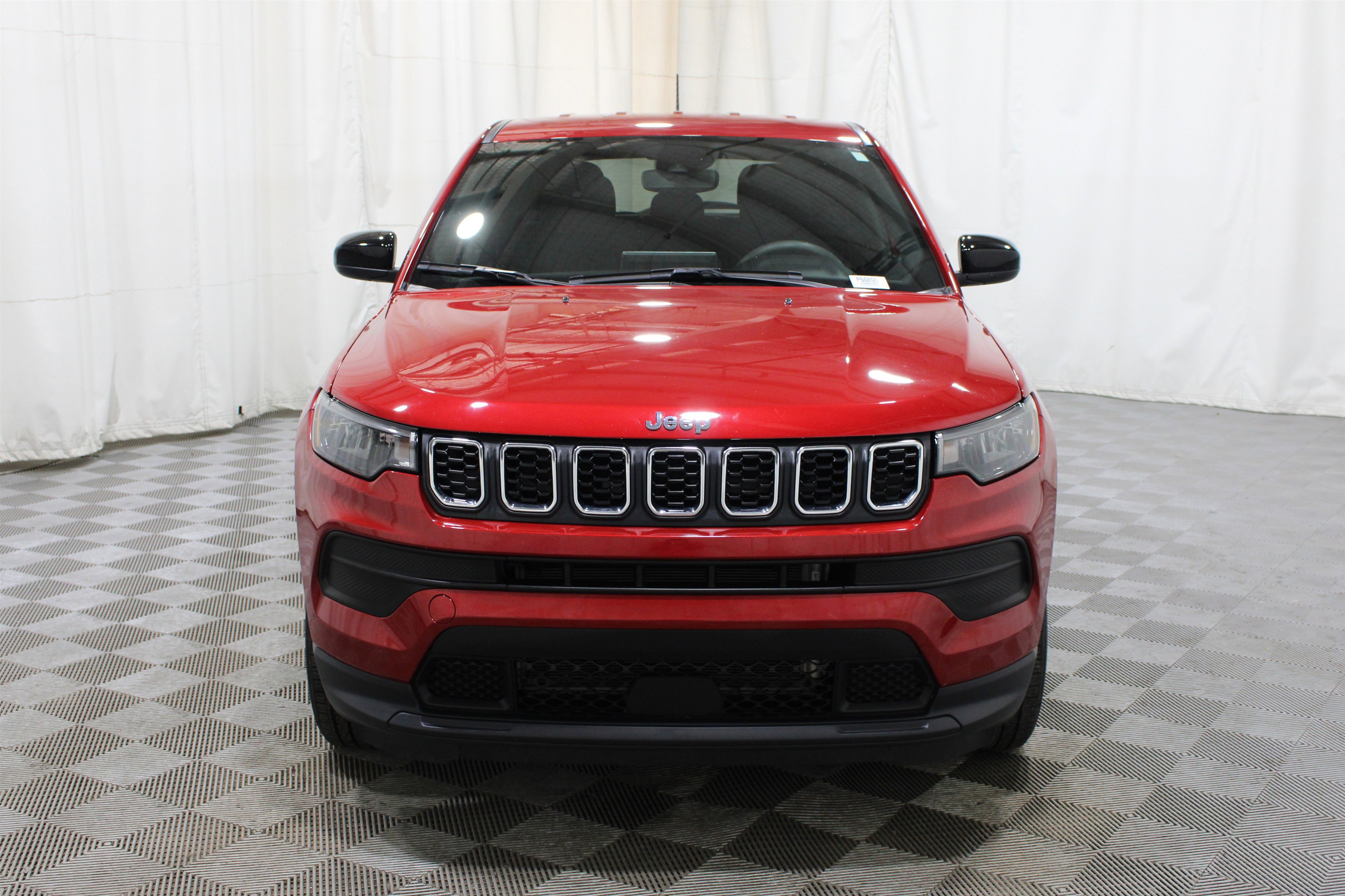 Used 2024 Jeep Compass Sport image 32