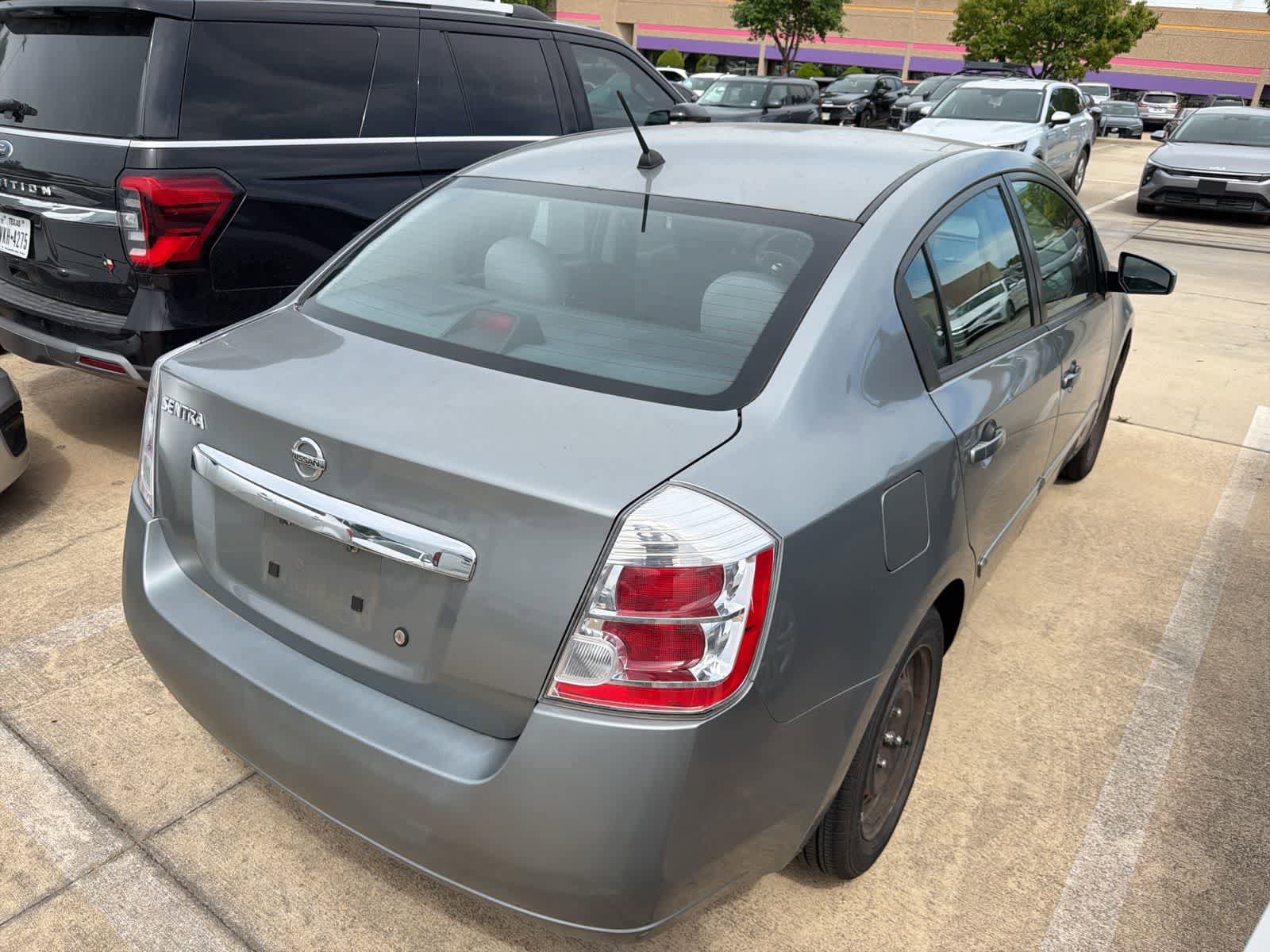 Used 2010 Nissan Sentra 2.0 S image 4
