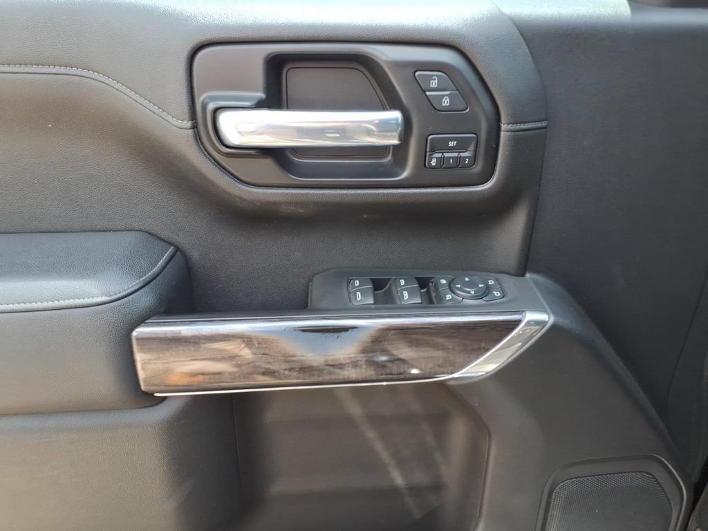 Used 2021 Chevrolet Silverado 1500 LTZ RWD image 15