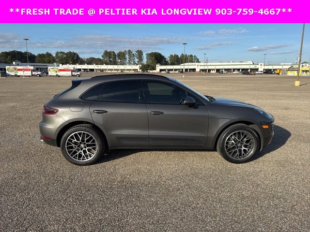 Used 2017 Porsche Macan image 8