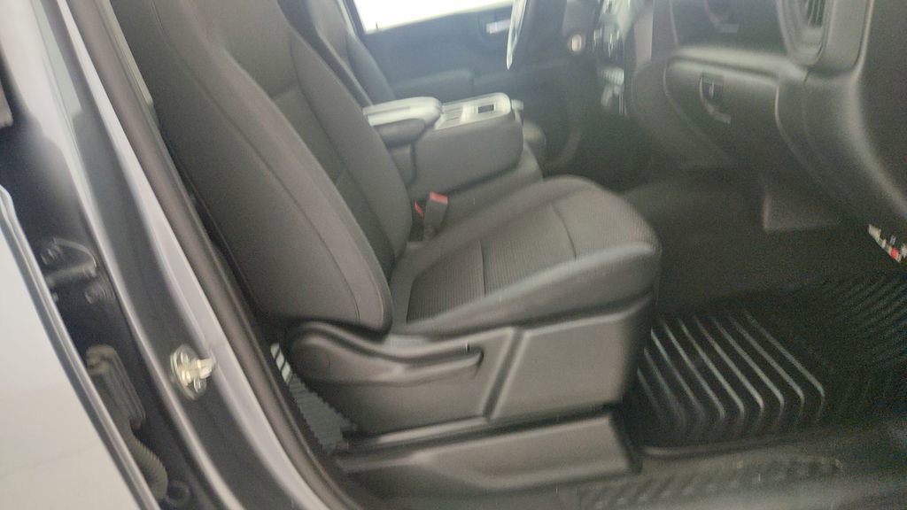 Used 2021 Chevrolet Silverado 1500 Custom image 28