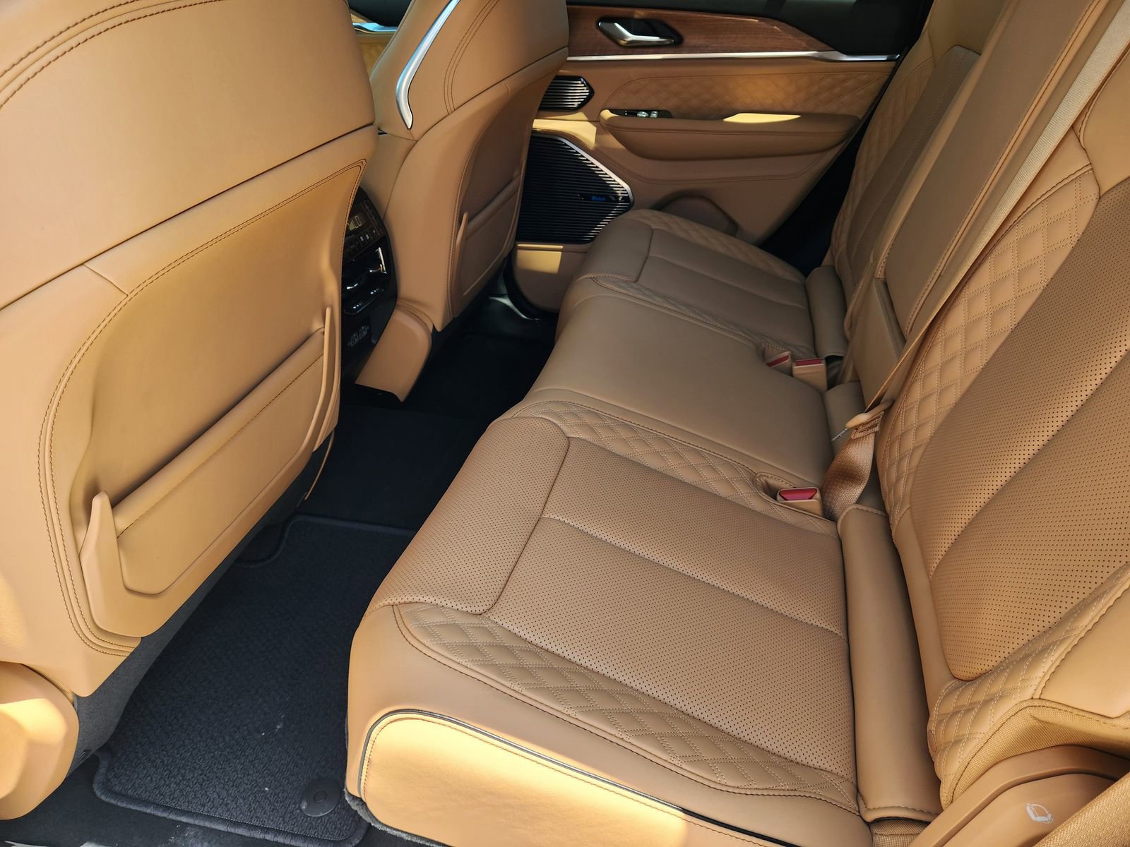 New 2025 Jeep Grand Cherokee Summit w/ High Altitude Package image 22
