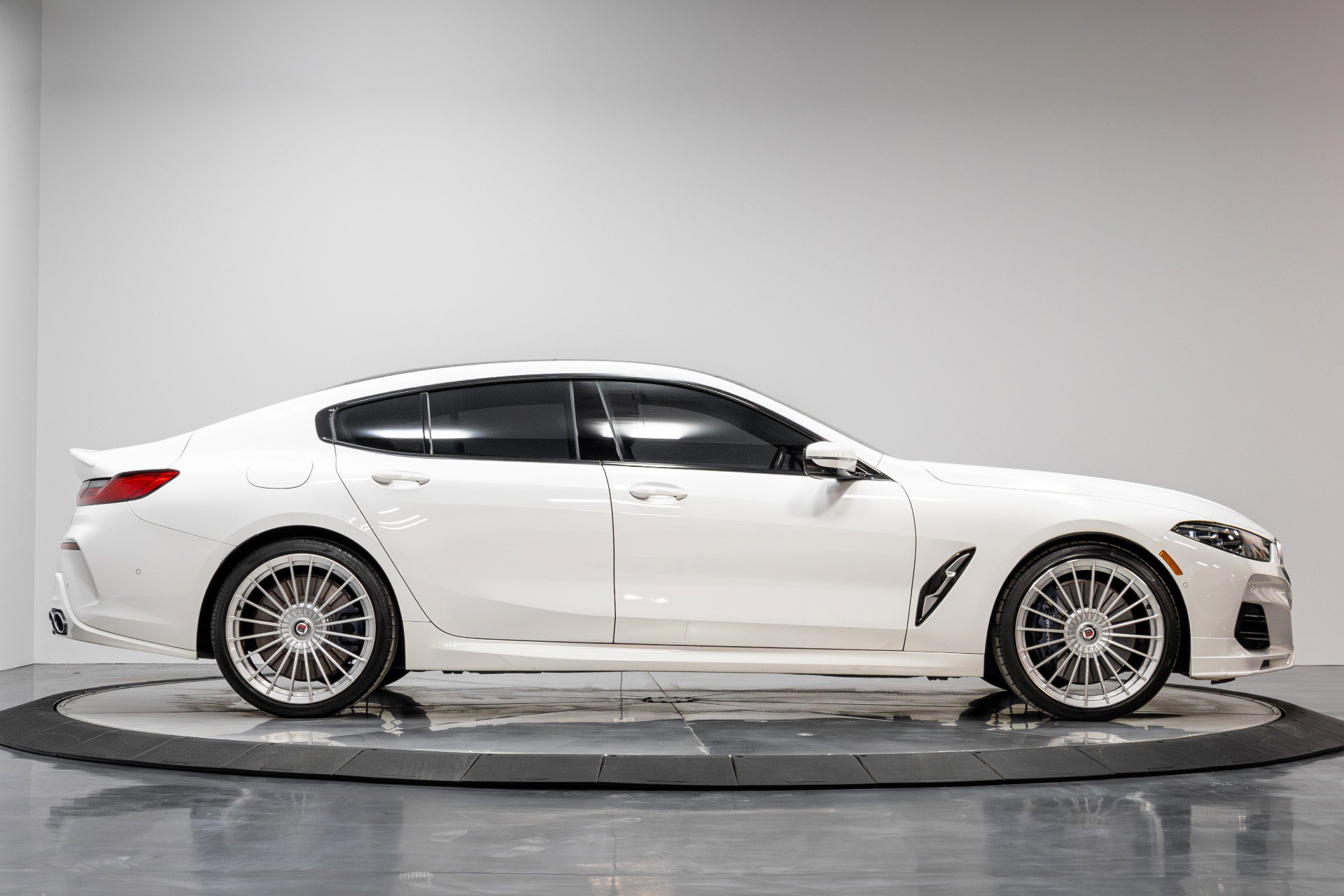 Used 2023 BMW ALPINA B8 xDrive Gran Coupe image 15