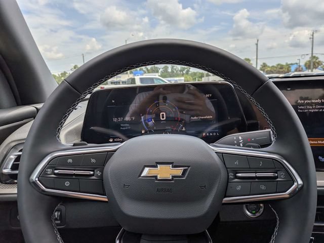New 2027 Chevrolet Traverse LT w/ Driver Confidence Package FWD image 24