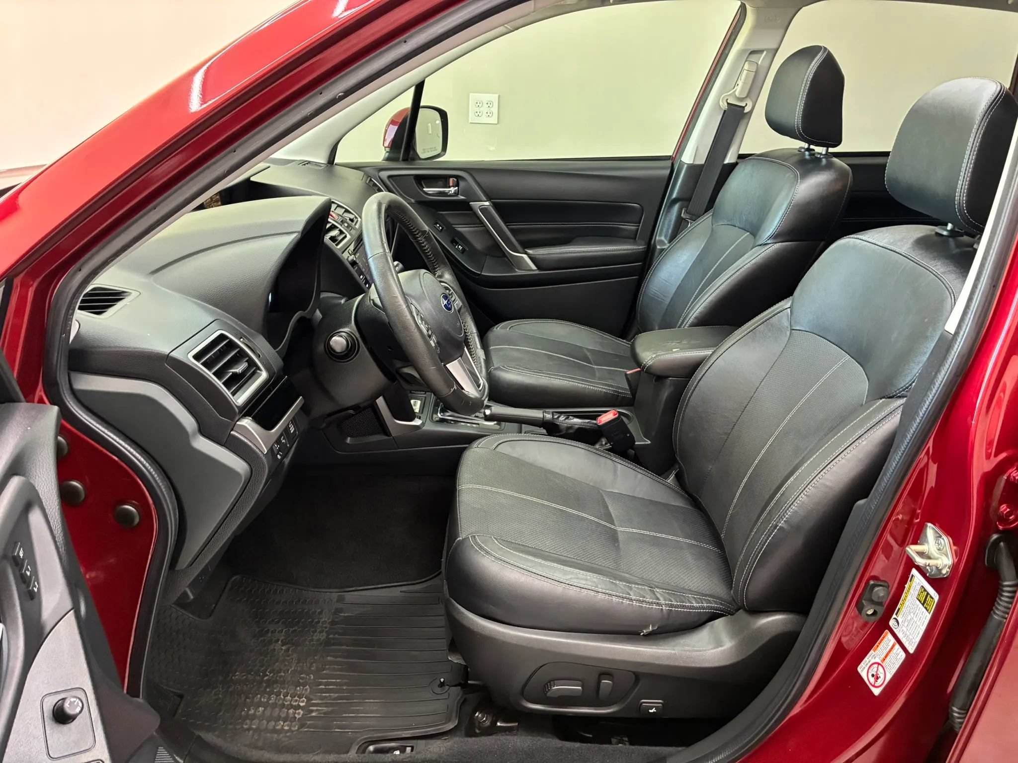 Used 2017 Subaru Forester 2.5i Touring AWD/4WD image 13