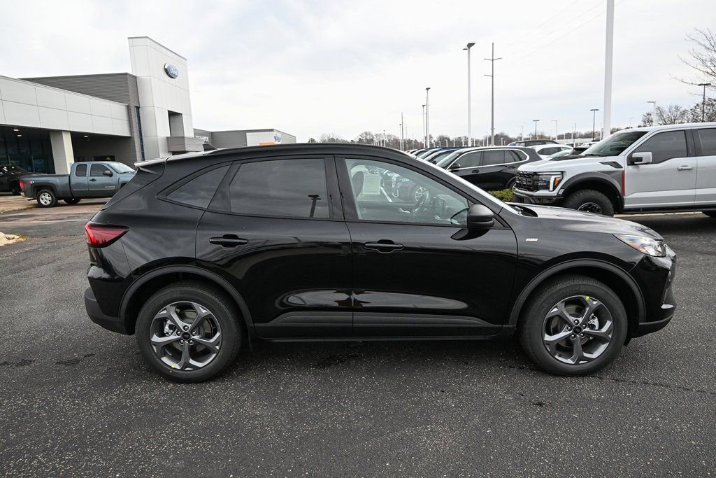 New 2026 Ford Escape ST-Line w/ Tech Pack #1 image 3