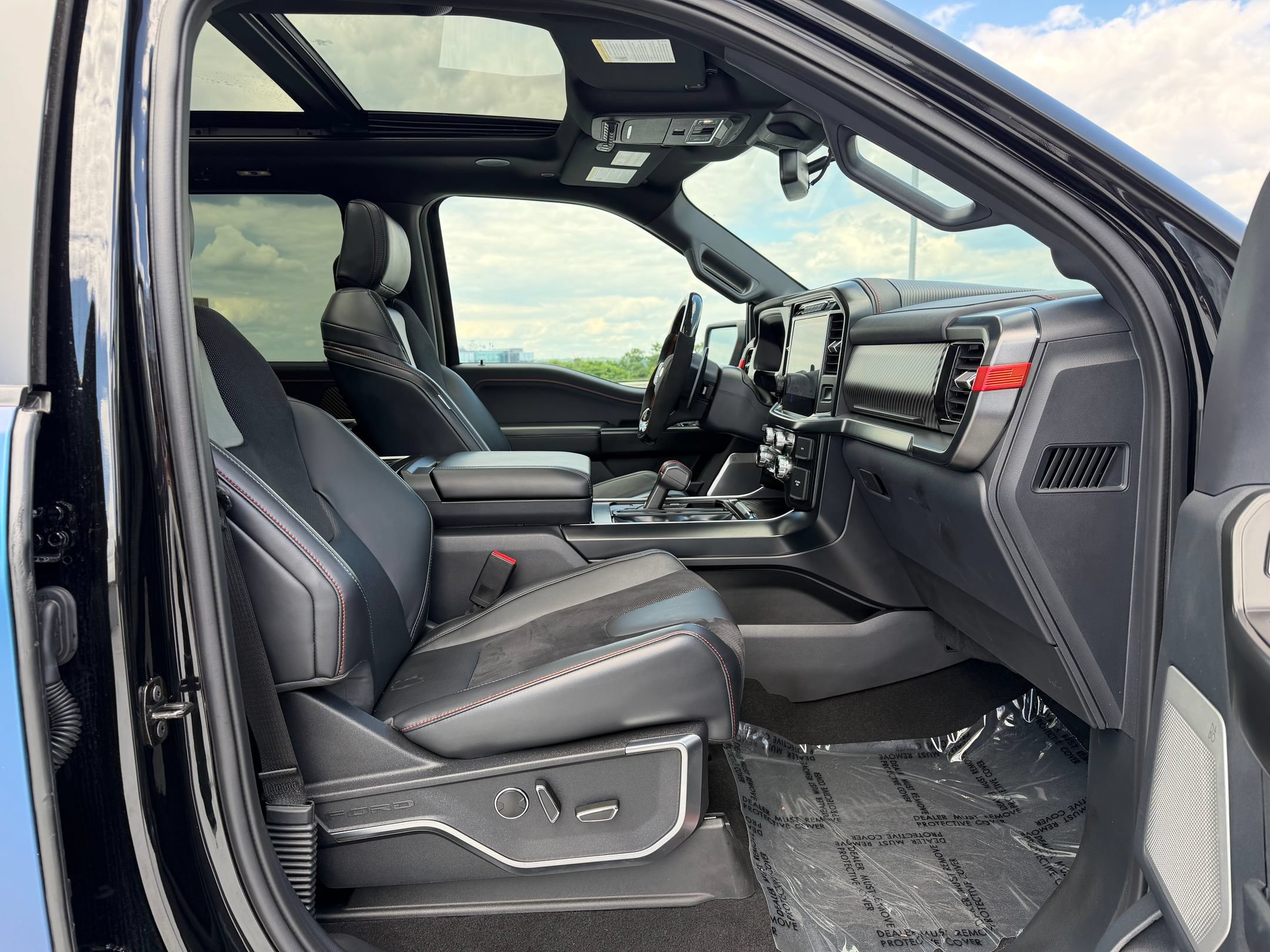 Used 2024 Ford F150 Raptor AWD/4WD image 15