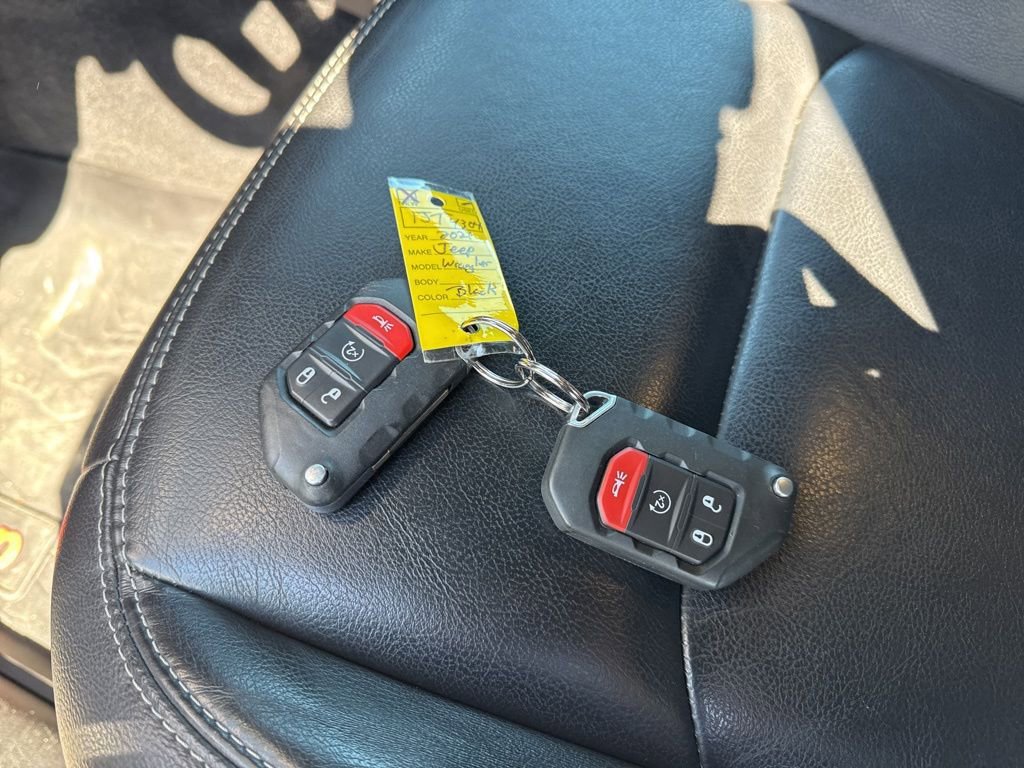 Used 2021 Jeep Wrangler Unlimited Sahara w/ Cold Weather Group image 35