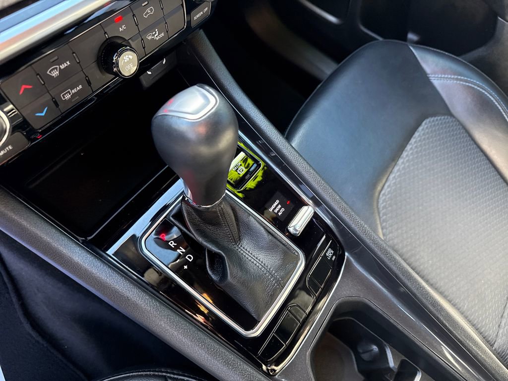 Used 2023 Jeep Compass Latitude image 27