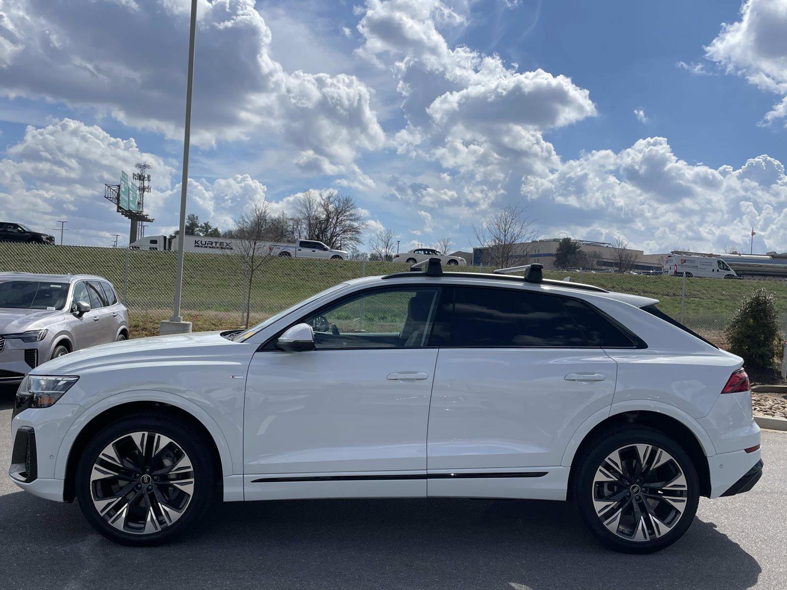 Used 2025 Audi Q8 Premium Plus image 4