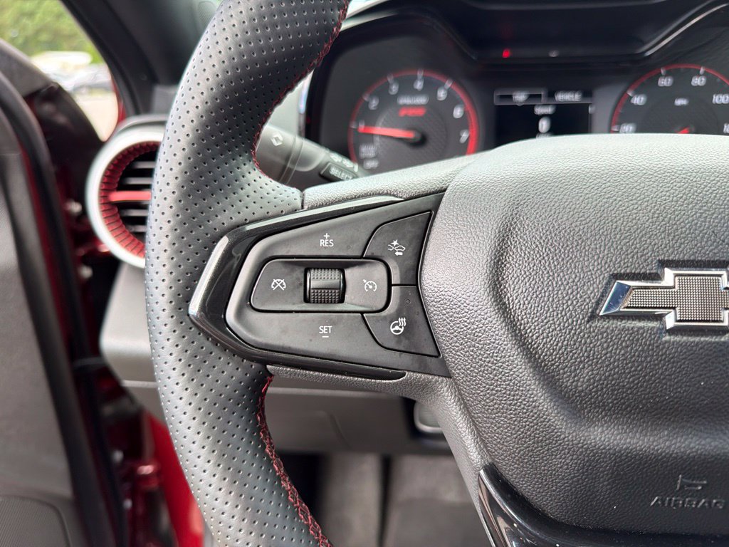 Used 2024 Chevrolet Trax RS w/ Sunroof Package FWD image 16