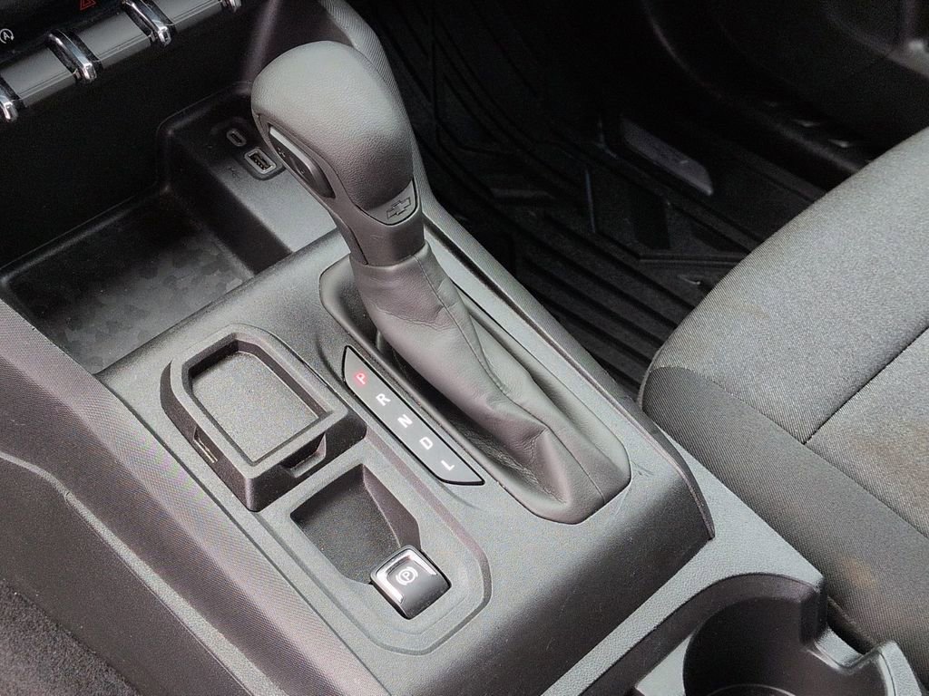 Used 2024 Chevrolet Colorado W/T RWD image 19