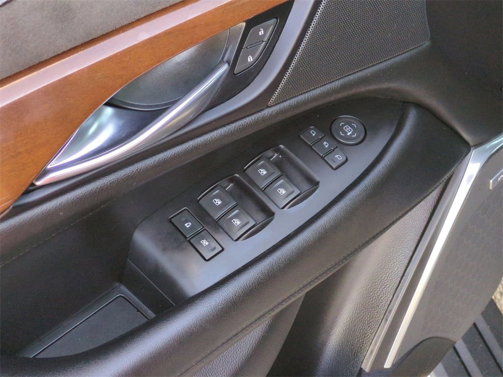 Used 2020 Cadillac Escalade ESV Premium Luxury image 23