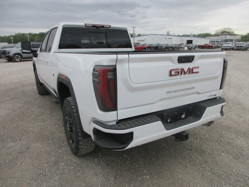 New 2026 GMC Sierra 2500 AT4 w/ AT4 Premium Plus Package AWD/4WD image 9