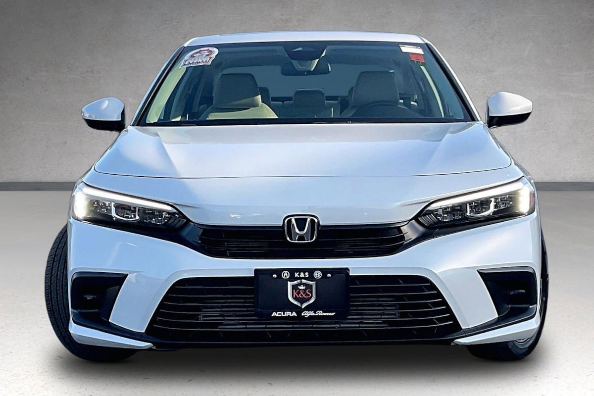 Used 2024 Honda Civic EX image 3