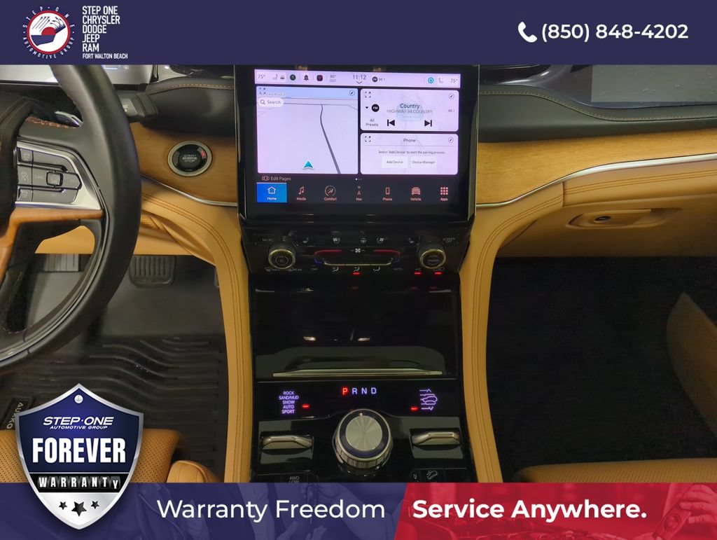 Used 2023 Jeep Grand Cherokee Summit AWD/4WD image 24