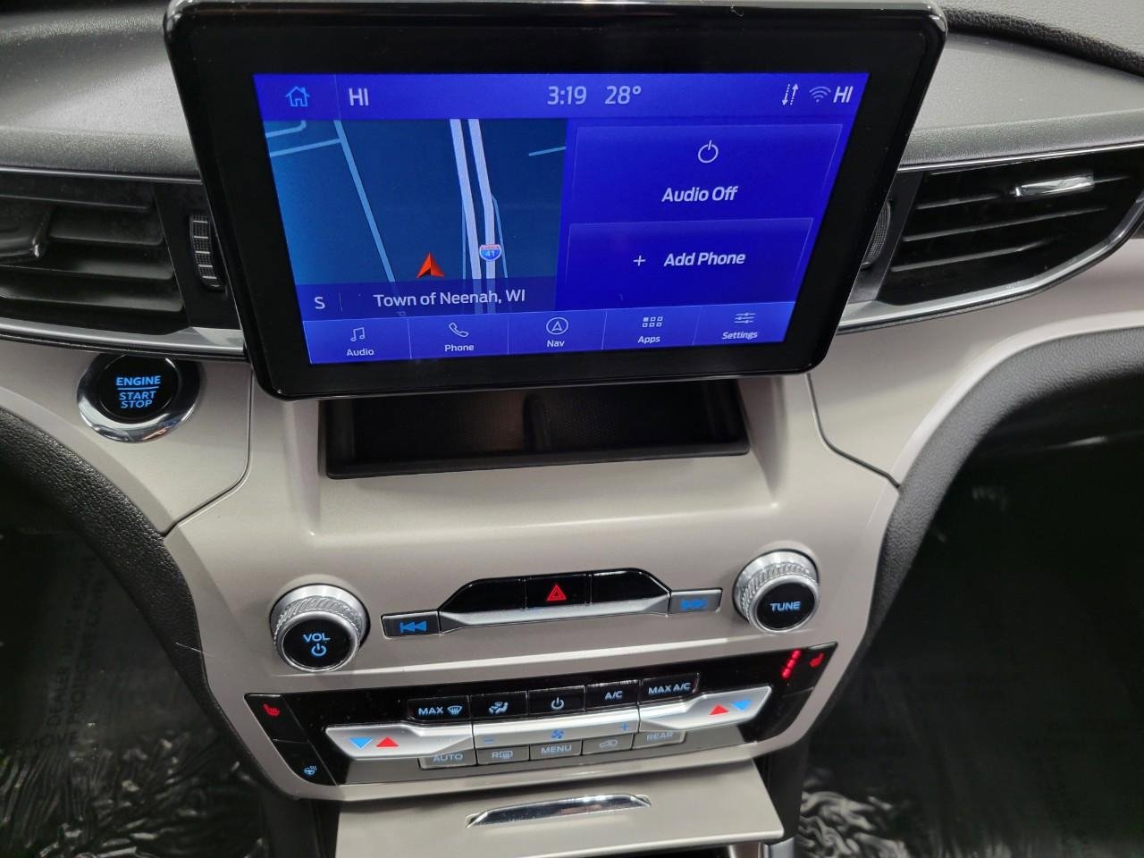 Used 2023 Ford Explorer XLT w/ Equipment Group 202A image 7