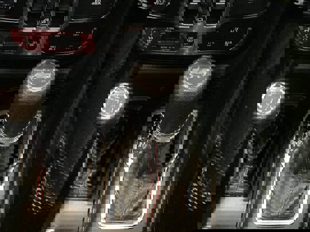 Used 2018 Jeep Wrangler Unlimited Rubicon image 20