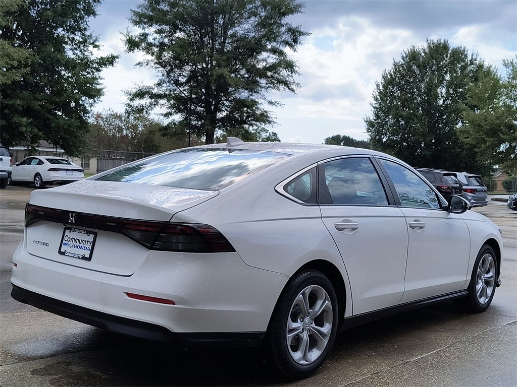 New 2025 Honda Accord LX image 4