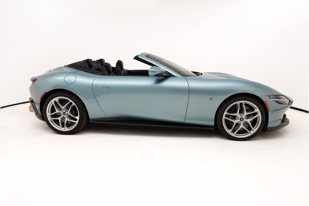 Certified 2024 Ferrari Roma Spider RWD image 3