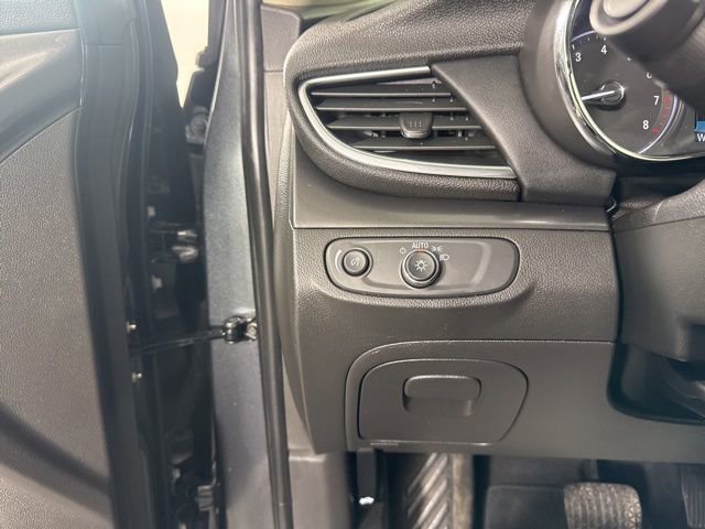 Used 2018 Buick Encore Preferred image 30