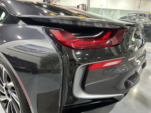 Used 2014 BMW i8 AWD/4WD image 32