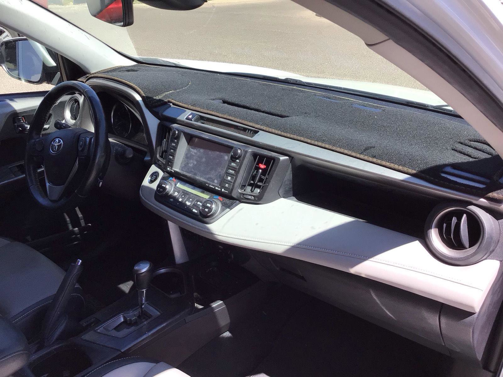 Used 2018 Toyota RAV4 Platinum AWD/4WD image 24