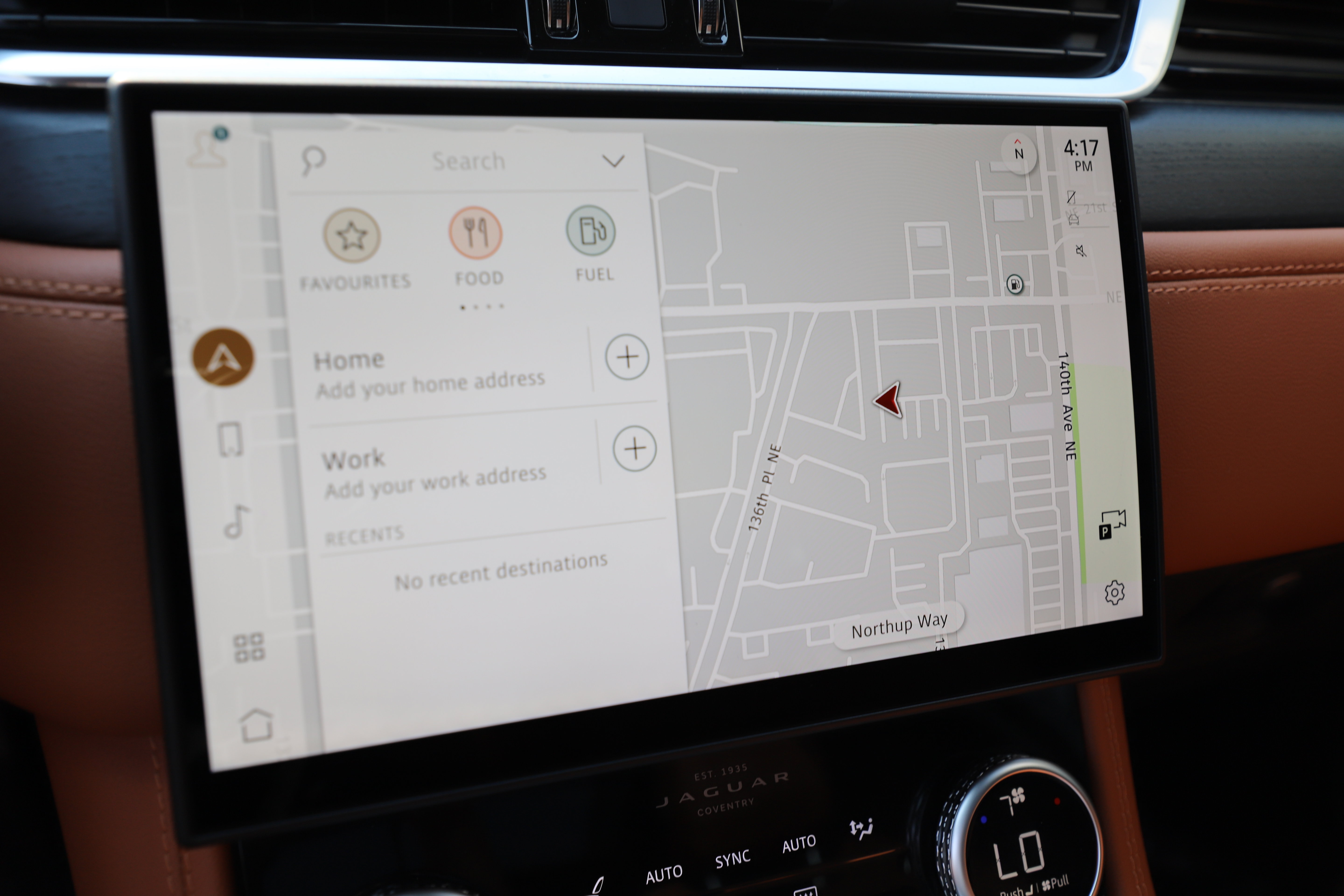Certified 2025 Jaguar F-PACE R-Dynamic S AWD/4WD image 19