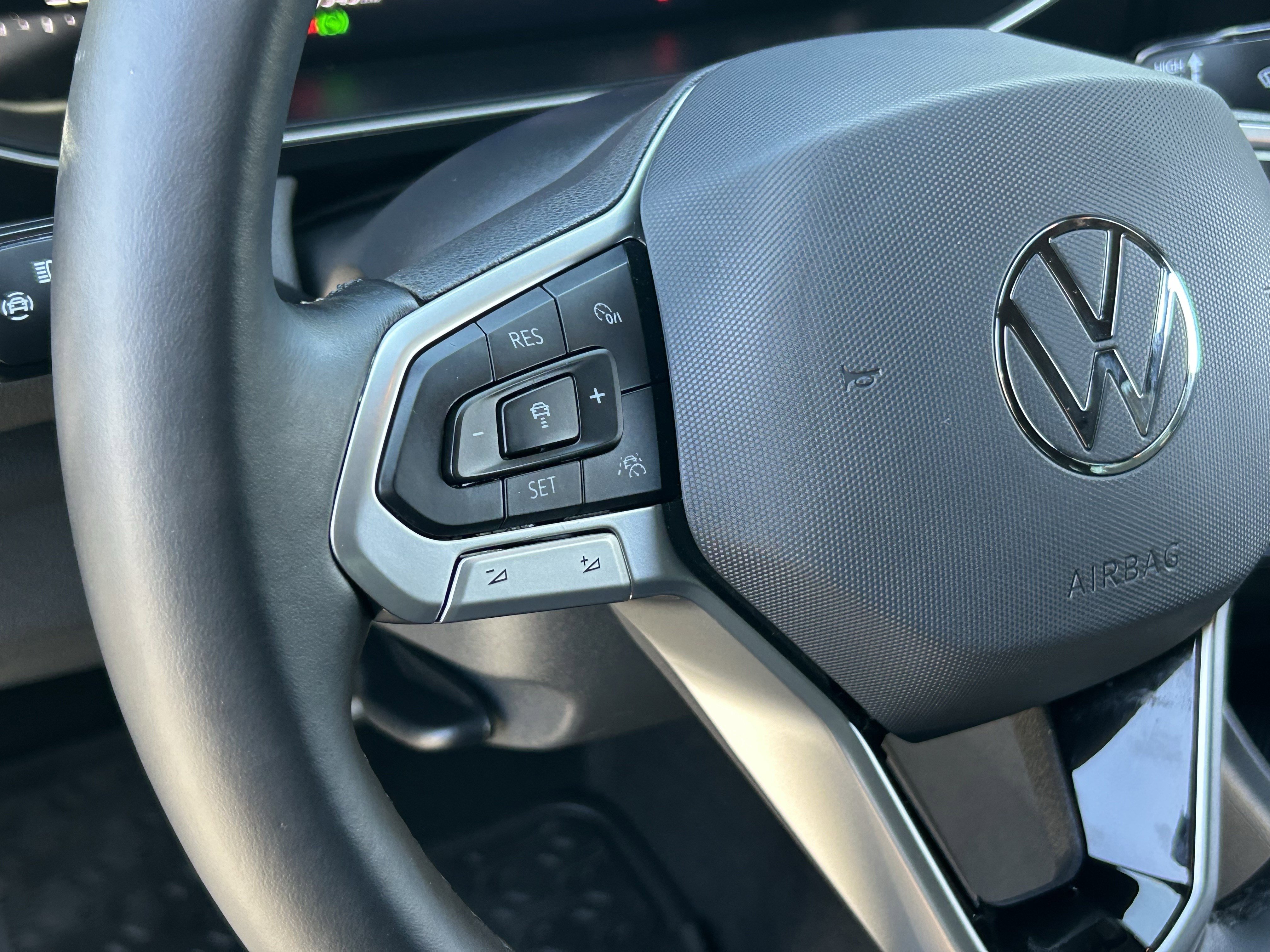 Used 2025 Volkswagen Jetta Sport image 25