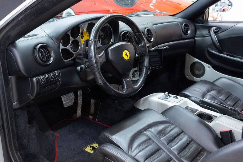 Used 2000 Ferrari 360 Modena RWD image 32