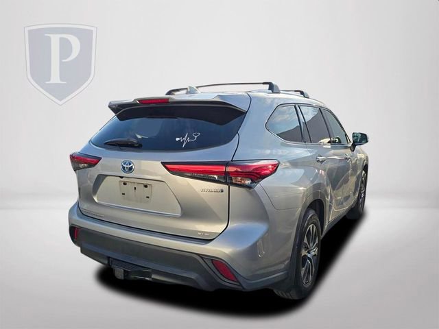 Used 2020 Toyota Highlander XLE image 5