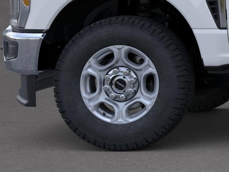 New 2026 Ford F250 XLT w/ FX4 Off-Road Package AWD/4WD image 19