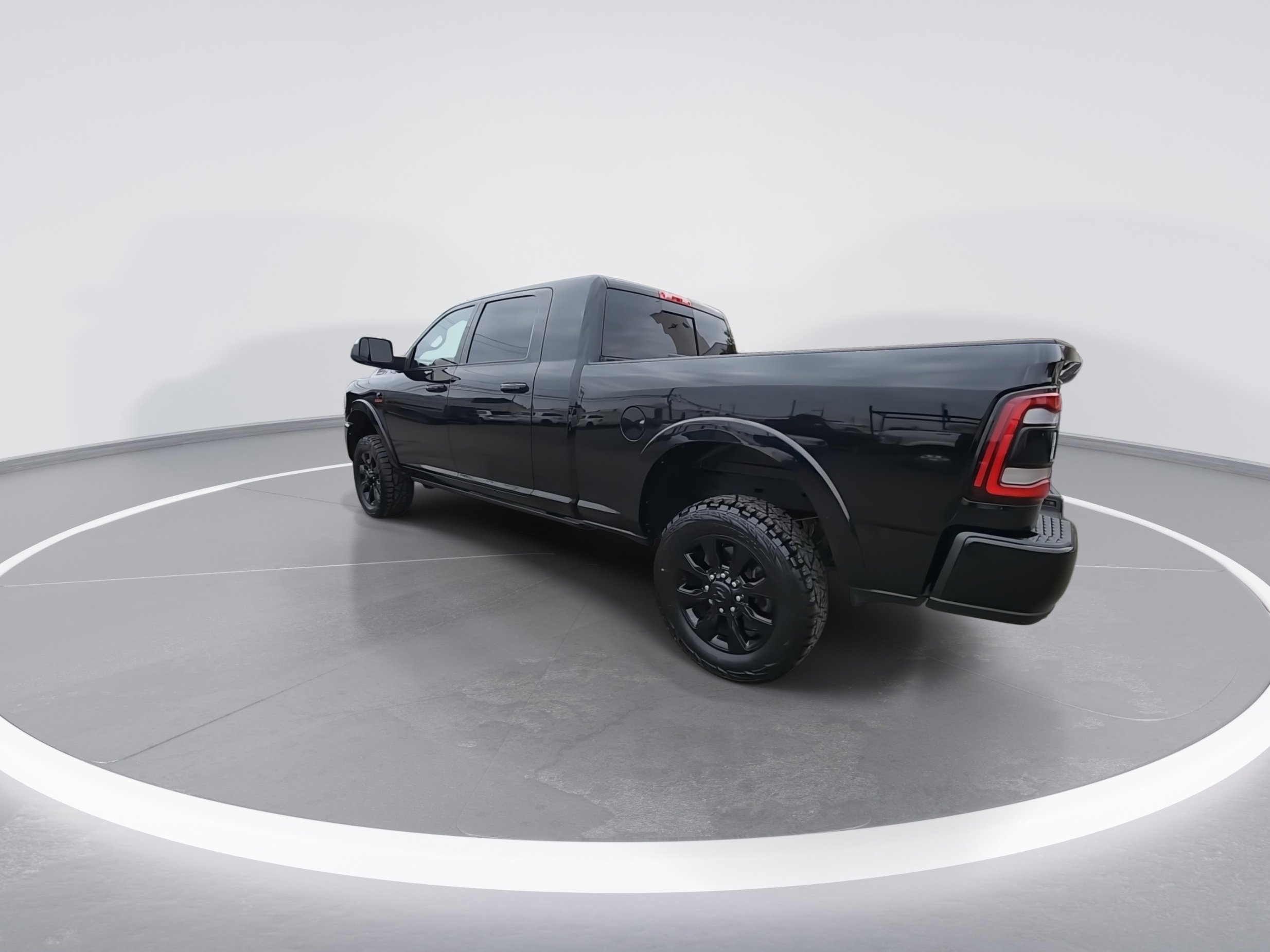 Certified 2022 RAM 2500 Limited w/ Night Edition image 6