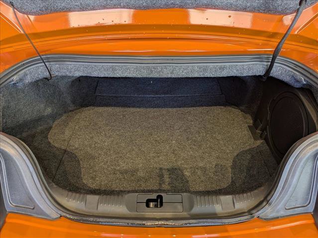 Used 2020 Ford Mustang Premium RWD image 6