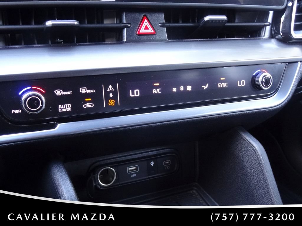 Used 2025 Kia Sportage EX AWD/4WD image 38