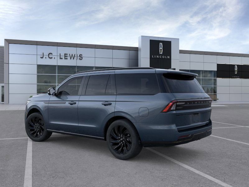 New 2026 Lincoln Navigator Reserve w/ Jet Appearance Package image 5