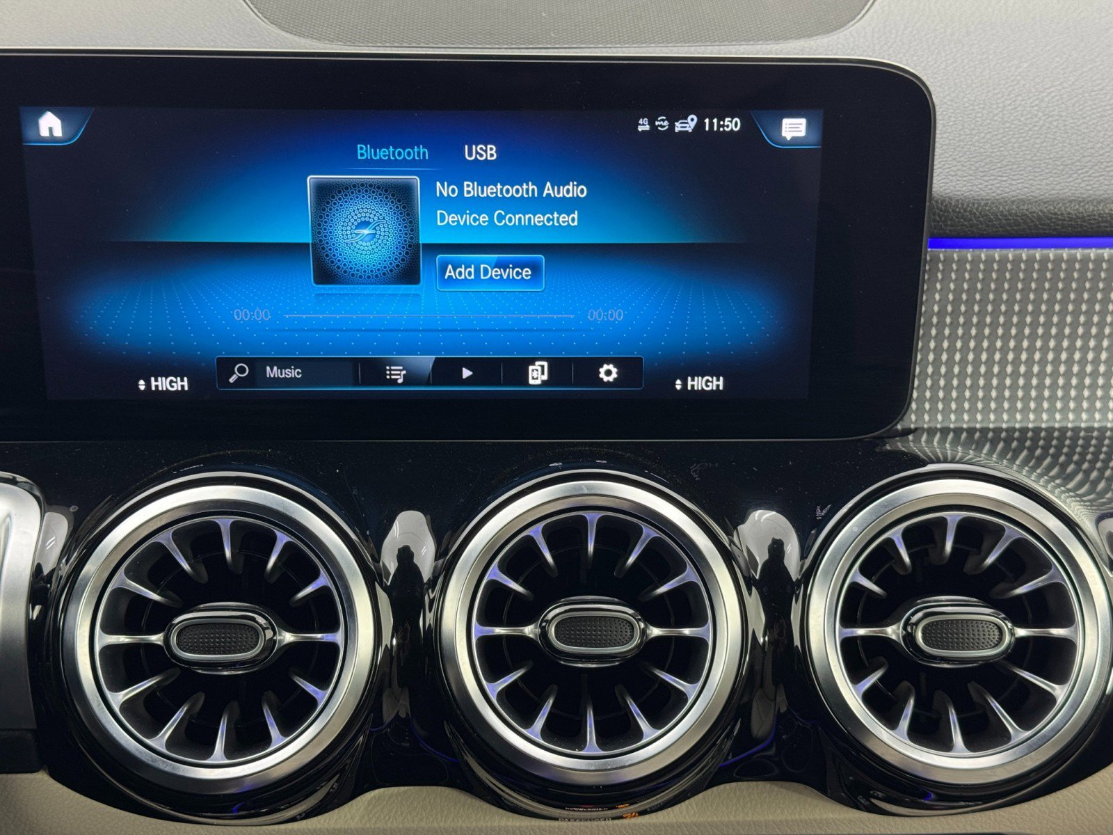 Used 2023 Mercedes-Benz EQB 250+ EQB 250+ w/ Exclusive Package image 25