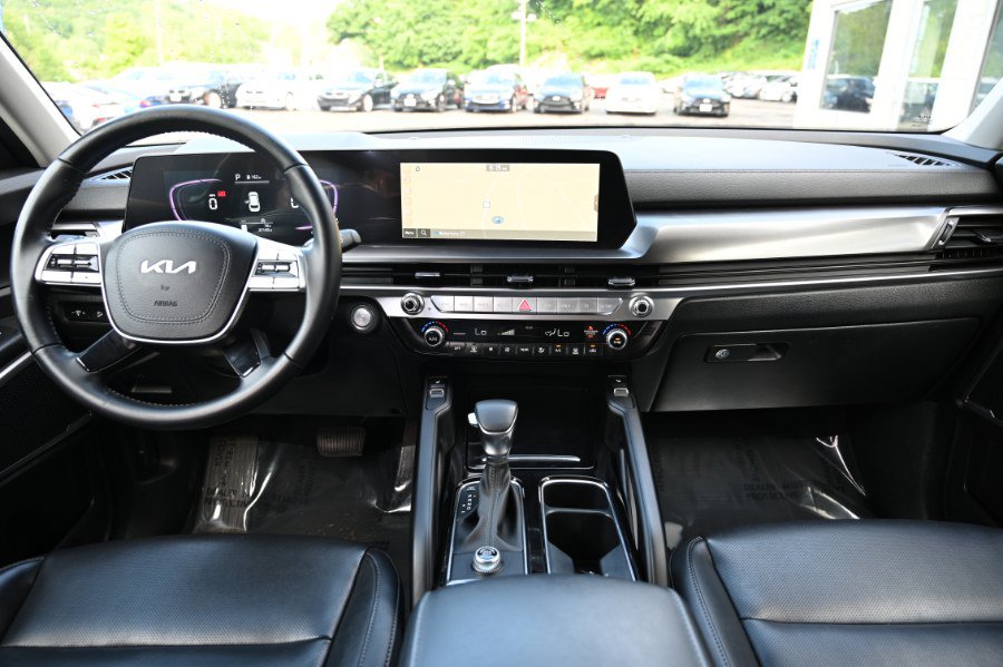 Used 2025 Kia Telluride S FWD image 14