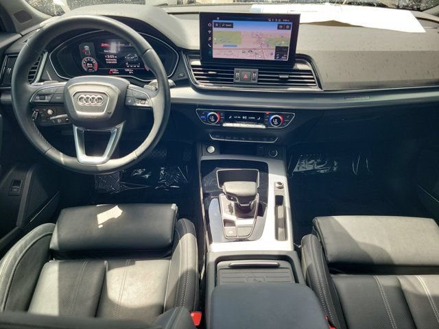 Certified 2023 Audi Q5 2.0T Prestige AWD/4WD image 2