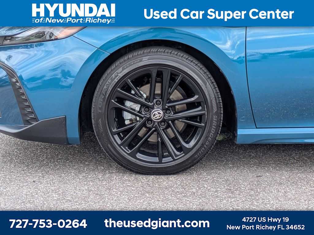 Used 2025 Toyota Camry SE FWD image 10