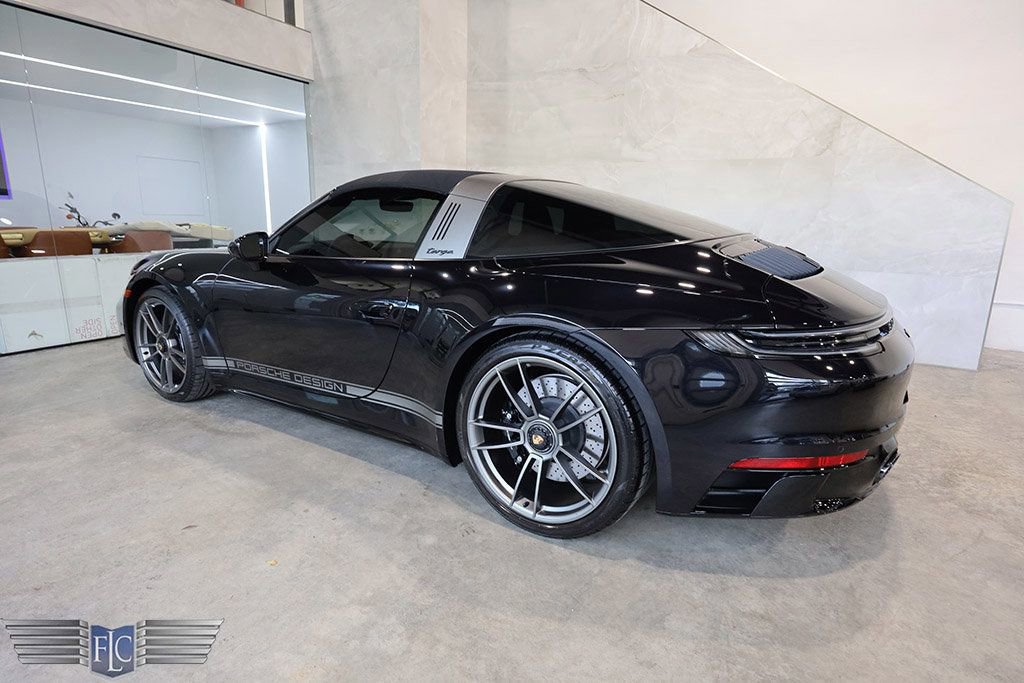 Used 2022 Porsche 911 50th Anniversary Edition image 6