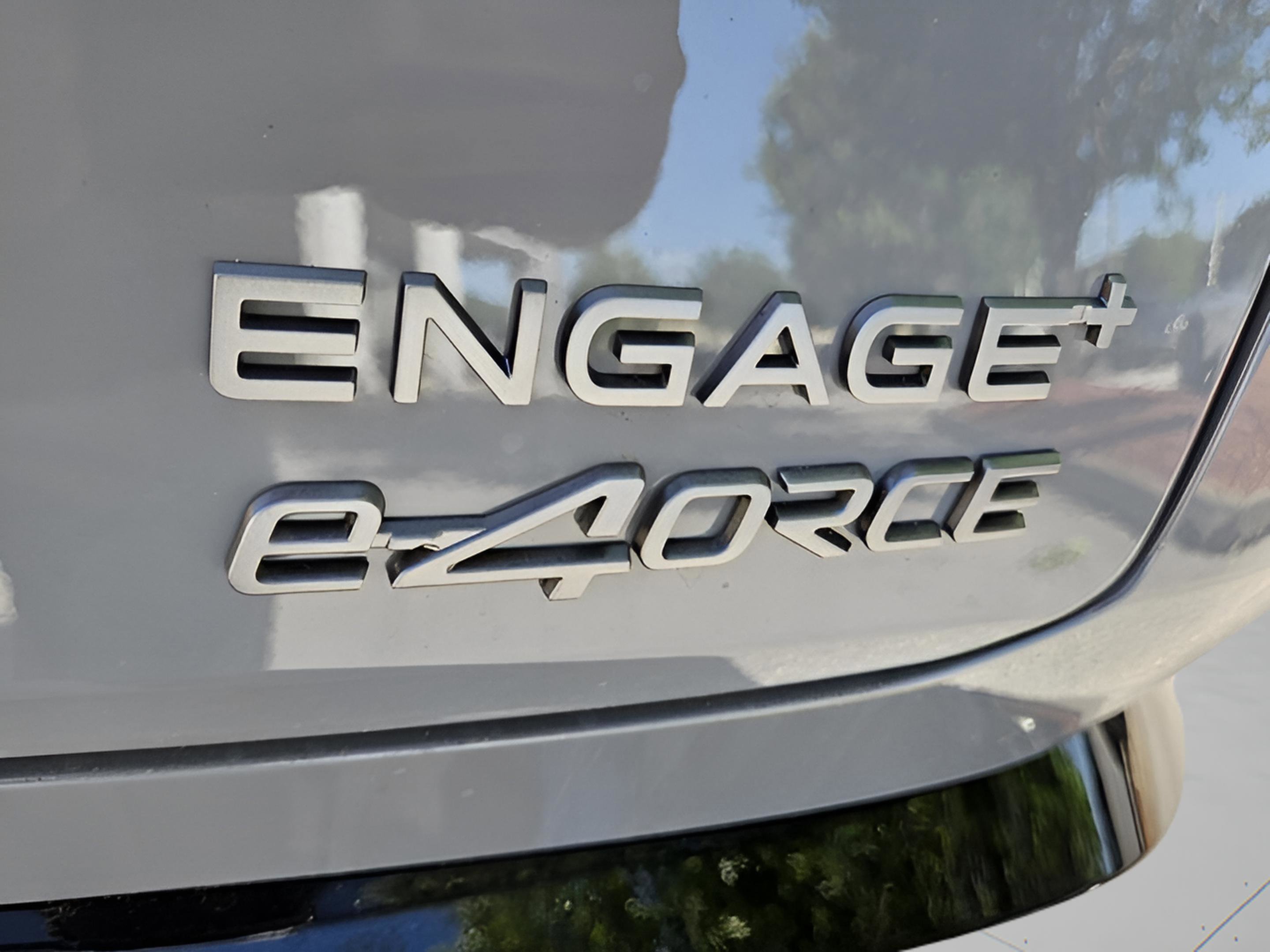 New 2025 Nissan Ariya AWD image 19