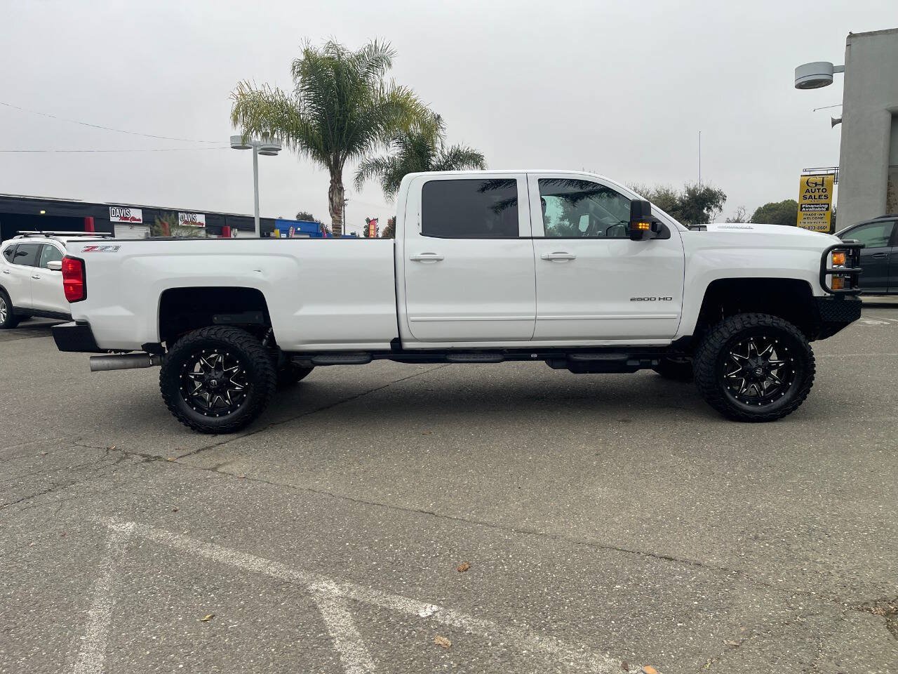 Used 2017 Chevrolet Silverado 2500 LT w/ Z71 Package, Off-Road AWD/4WD image 8